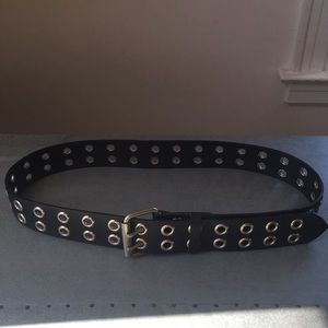 Black grommet belt. Unisex.